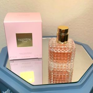 Valentino Donna miniature